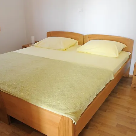 Visnjic * Sukošan